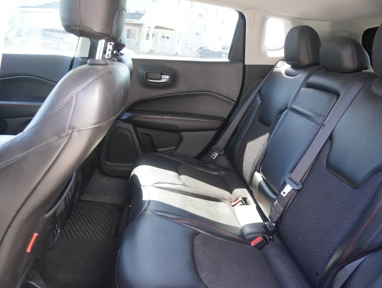 Jeep Compass photo Jeep Compass