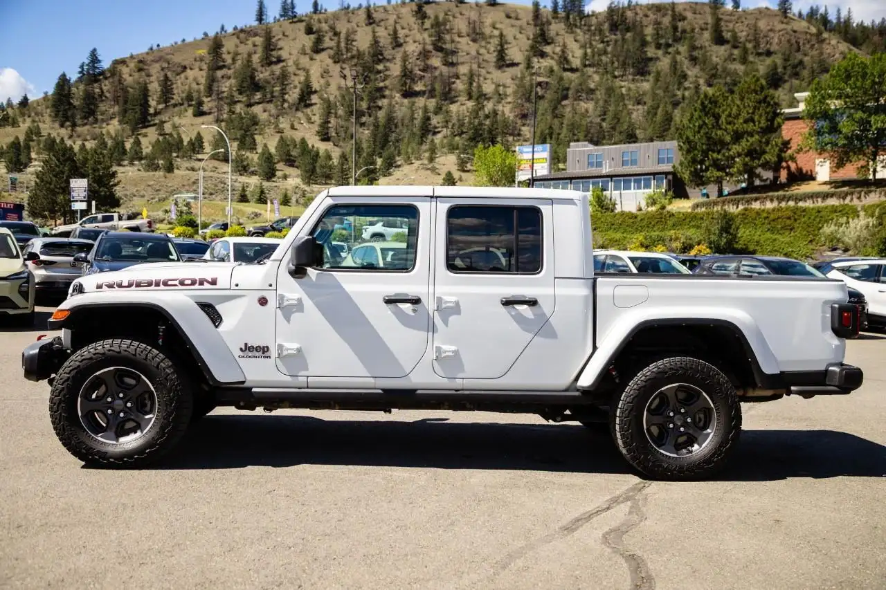 Jeep Gladiator photo Jeep Gladiator