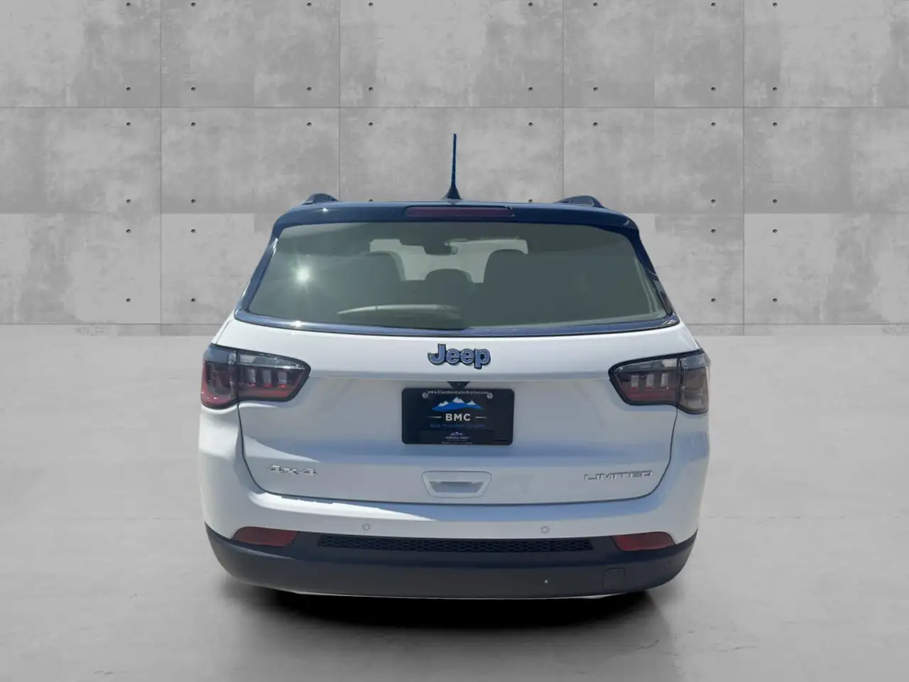 Jeep Compass photo Jeep Compass