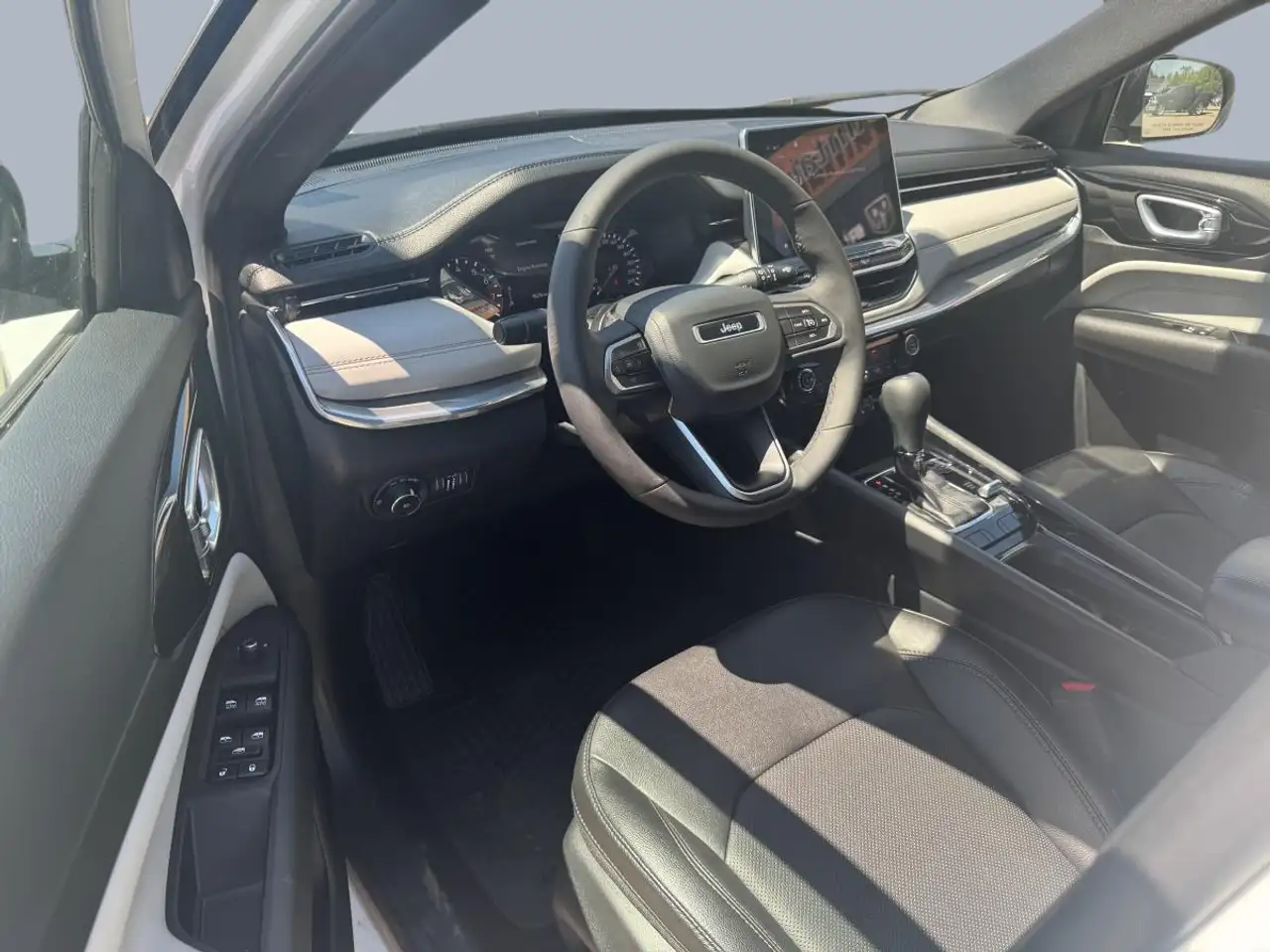 Jeep Compass photo Jeep Compass