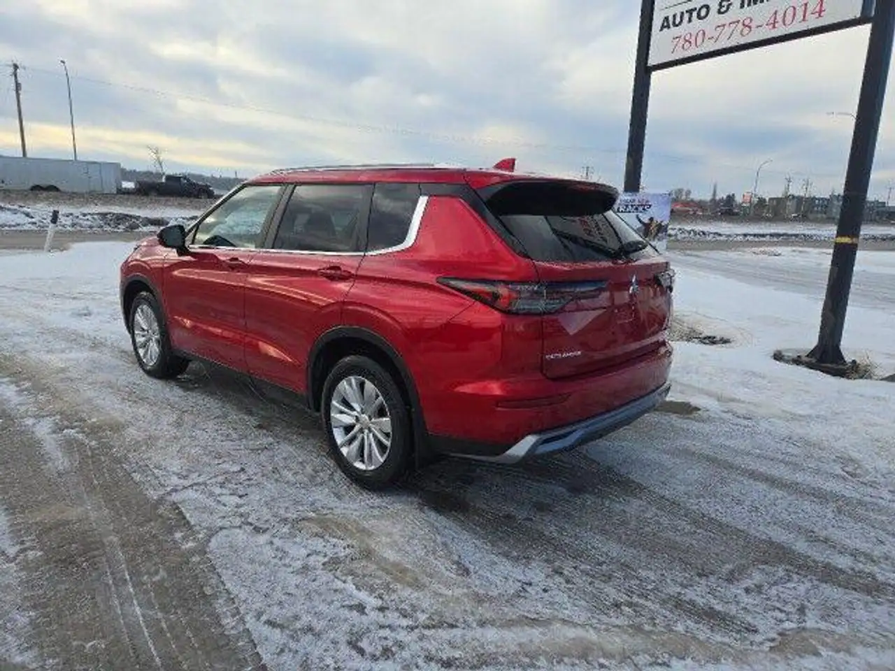 Mitsubishi Outlander снимка Mitsubishi Outlander