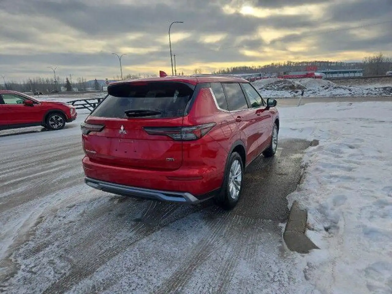 Mitsubishi Outlander снимка Mitsubishi Outlander