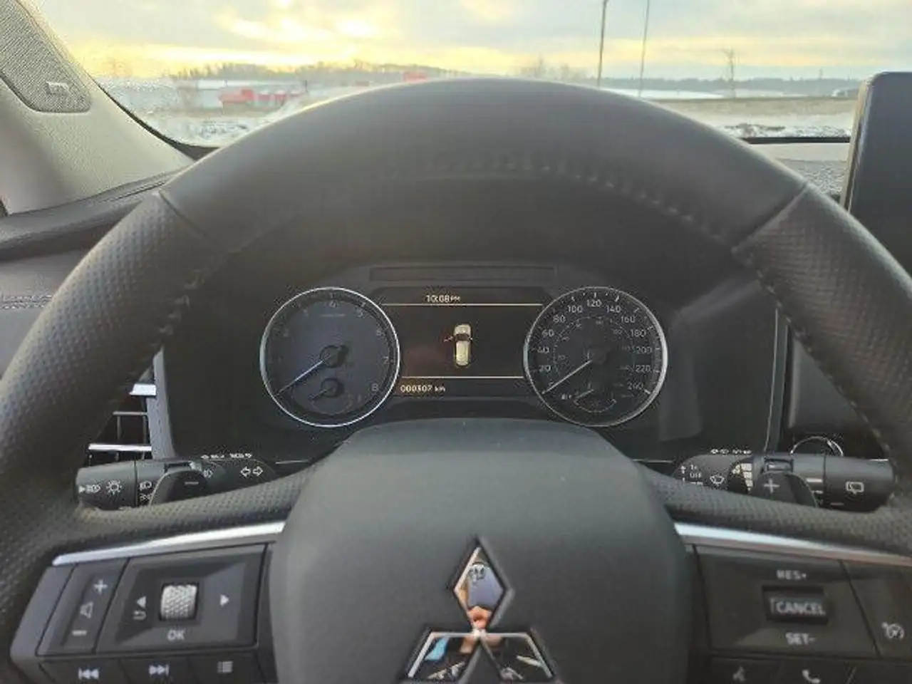Mitsubishi Outlander снимка Mitsubishi Outlander