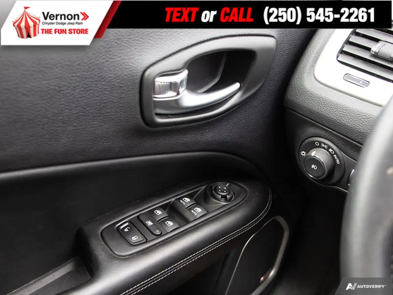 Jeep Compass photo Jeep Compass