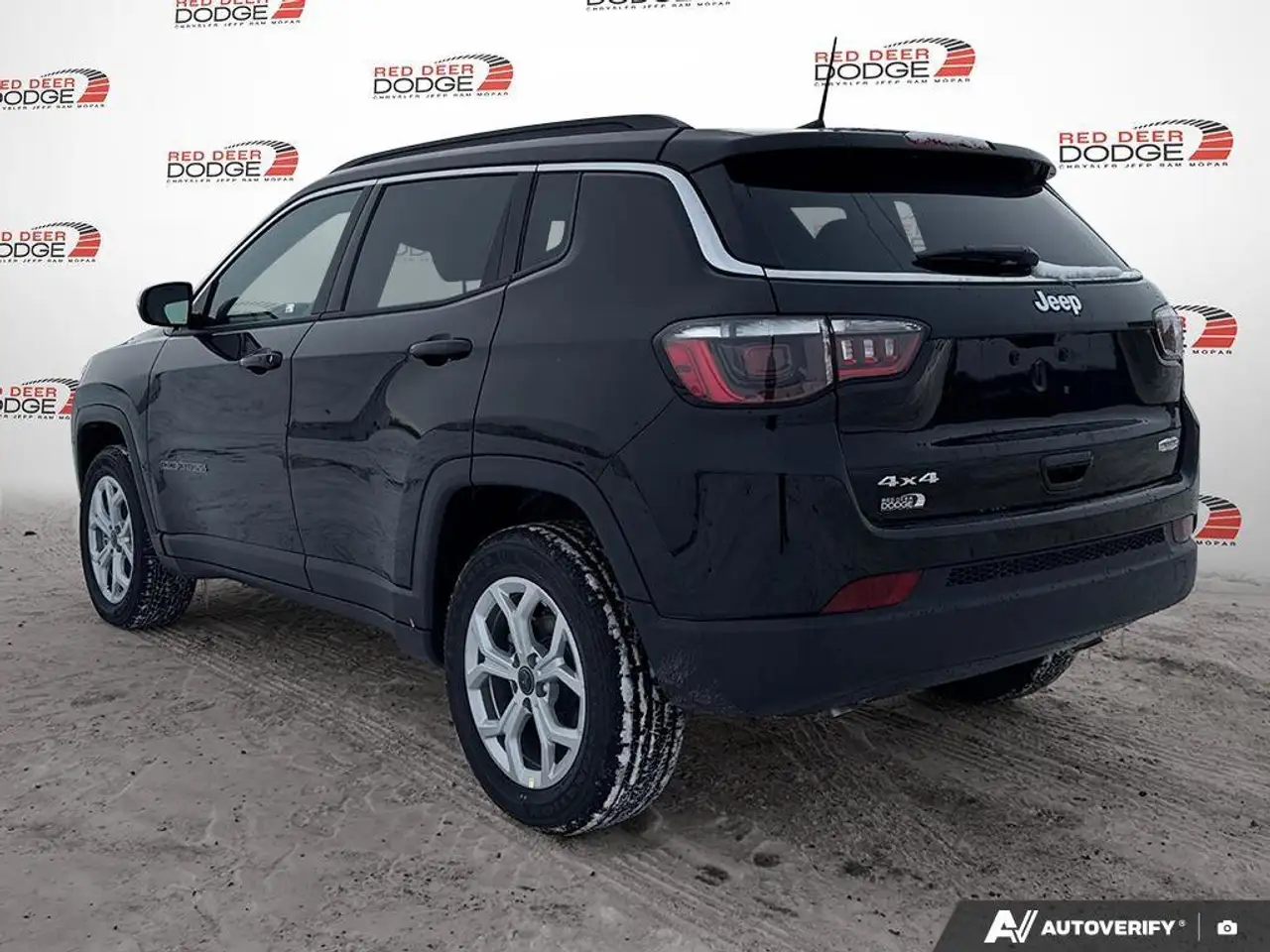 Jeep Compass снимка Jeep Compass