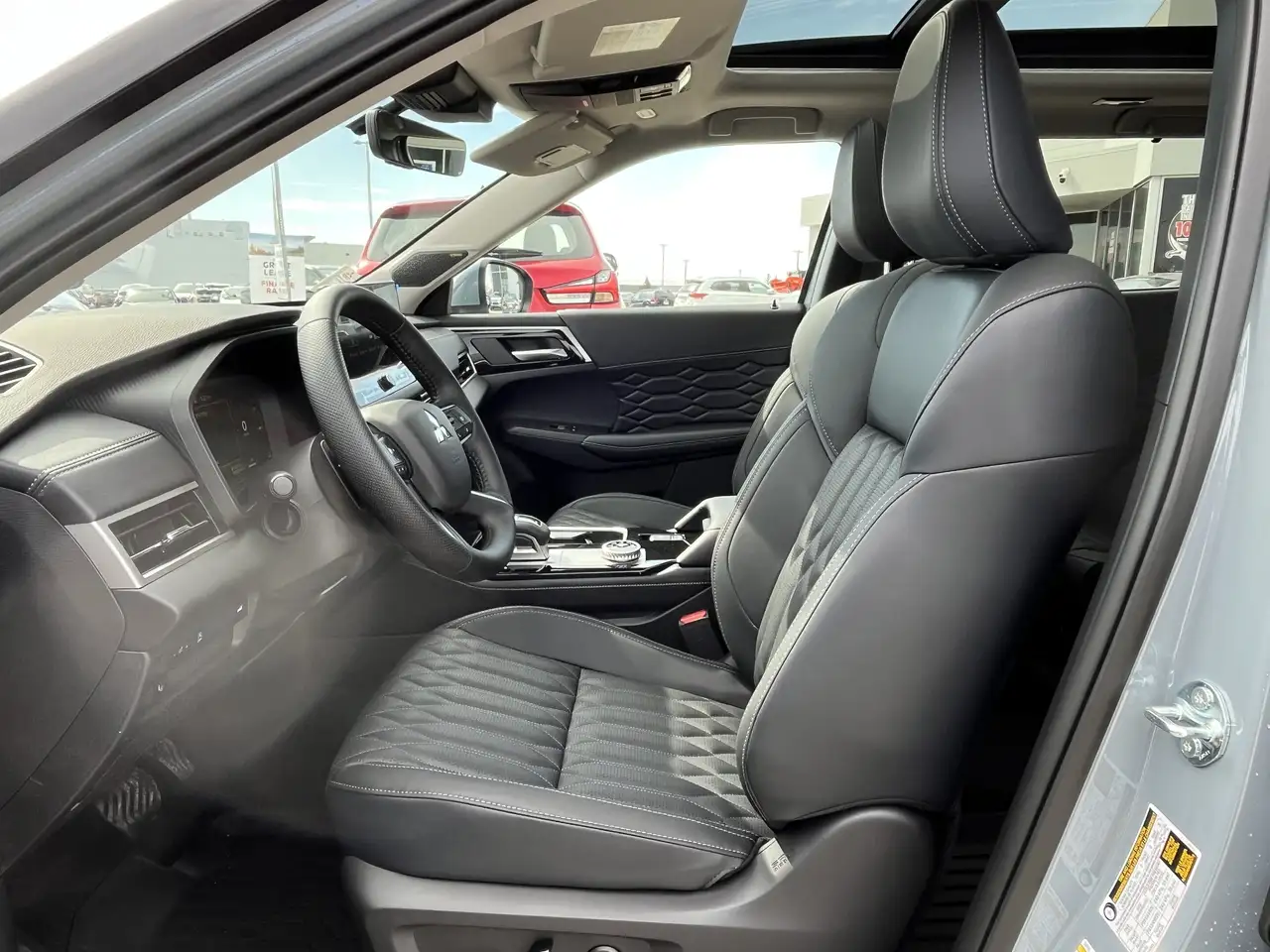 Mitsubishi Outlander снимка Mitsubishi Outlander