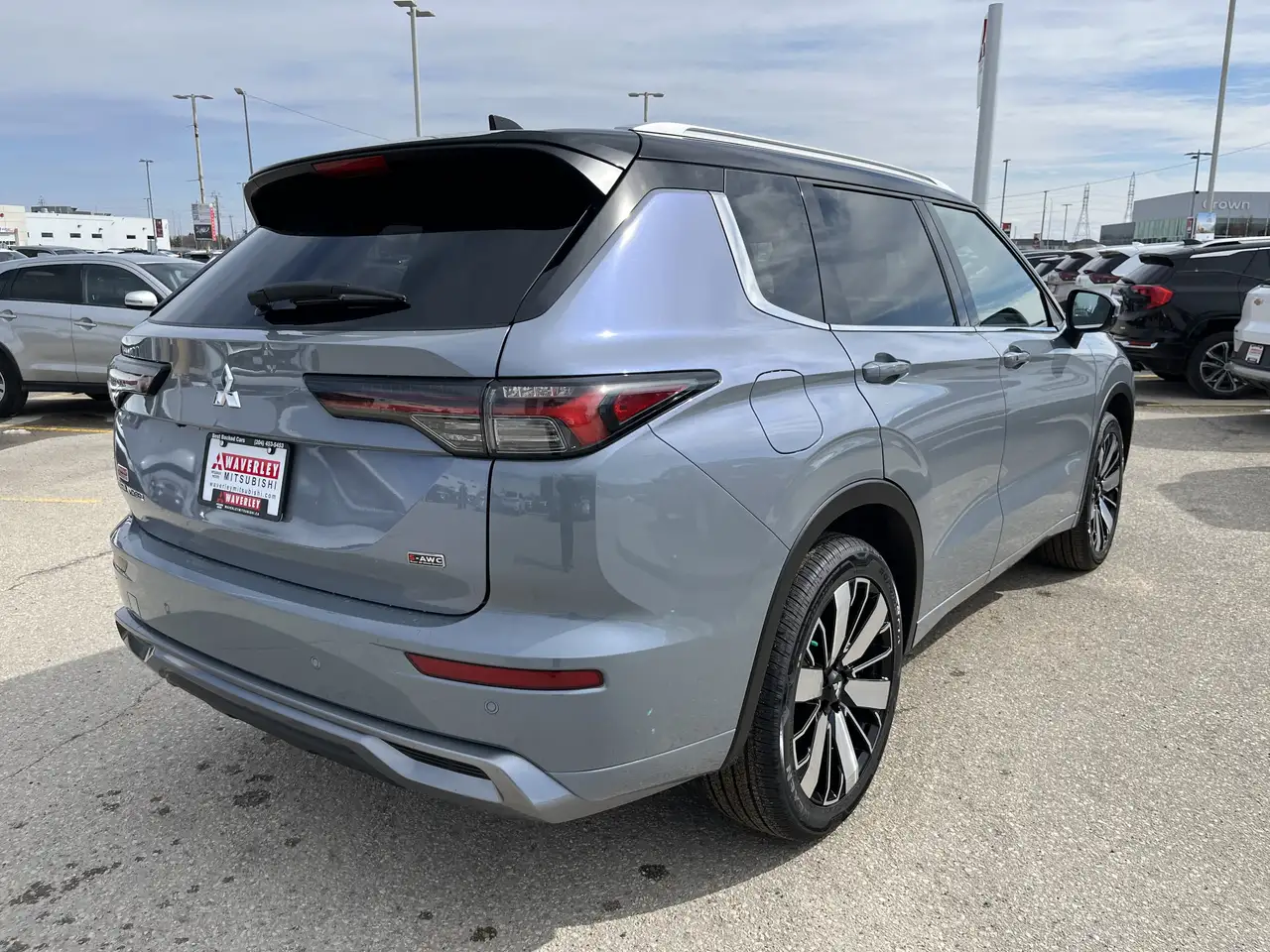 Mitsubishi Outlander снимка Mitsubishi Outlander