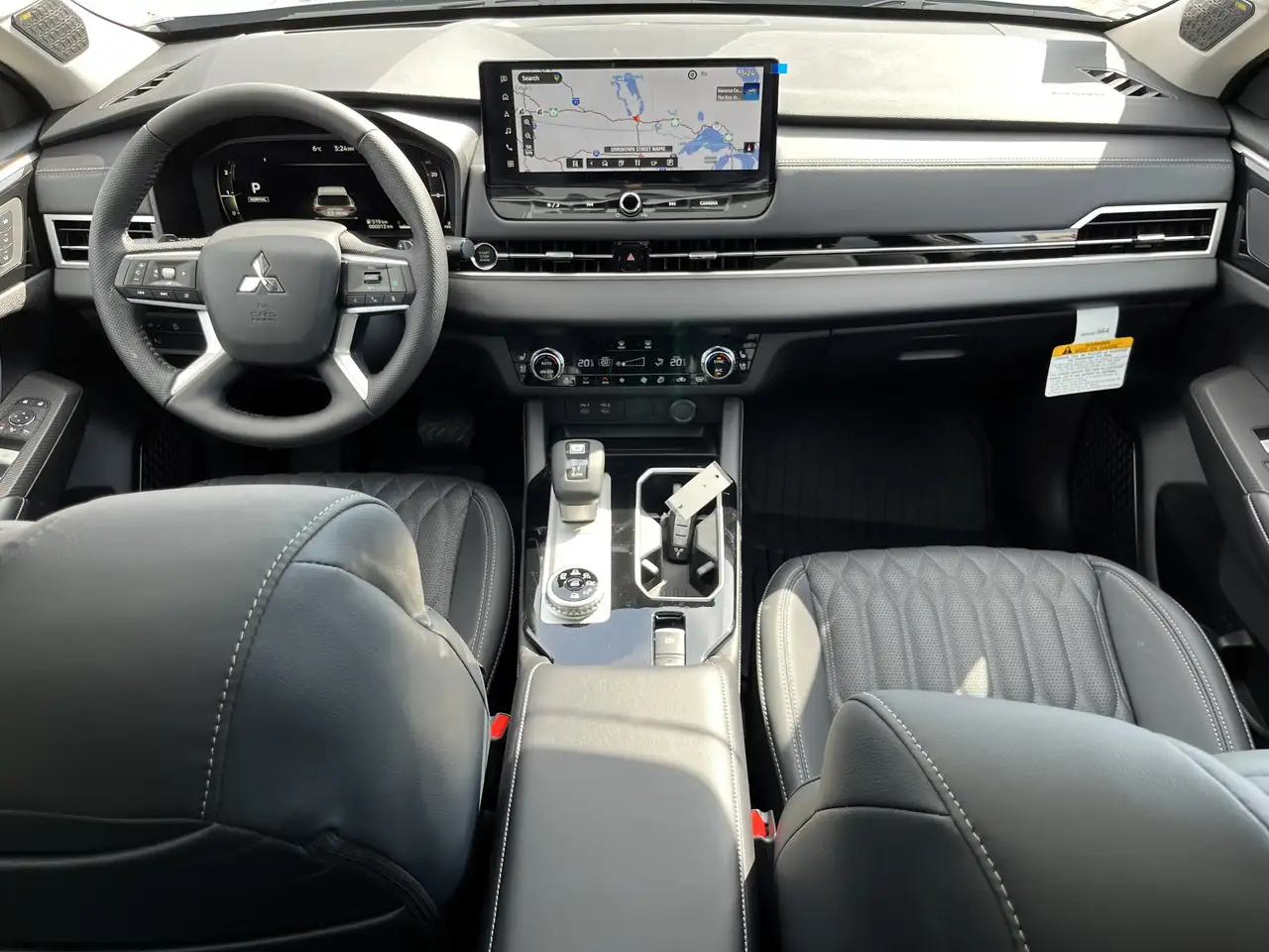 Mitsubishi Outlander снимка Mitsubishi Outlander
