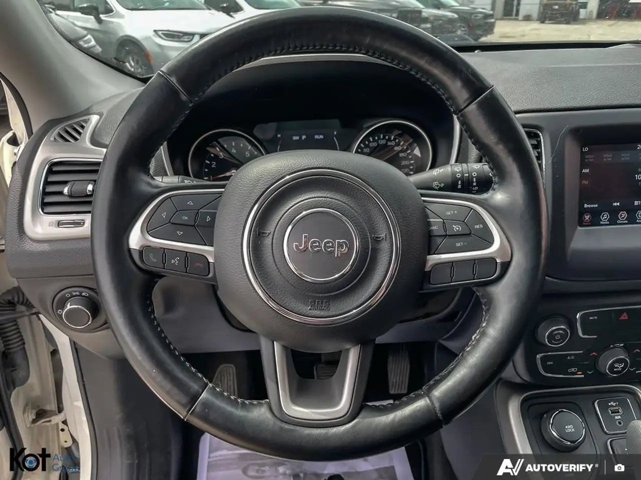 Jeep Compass снимка Jeep Compass