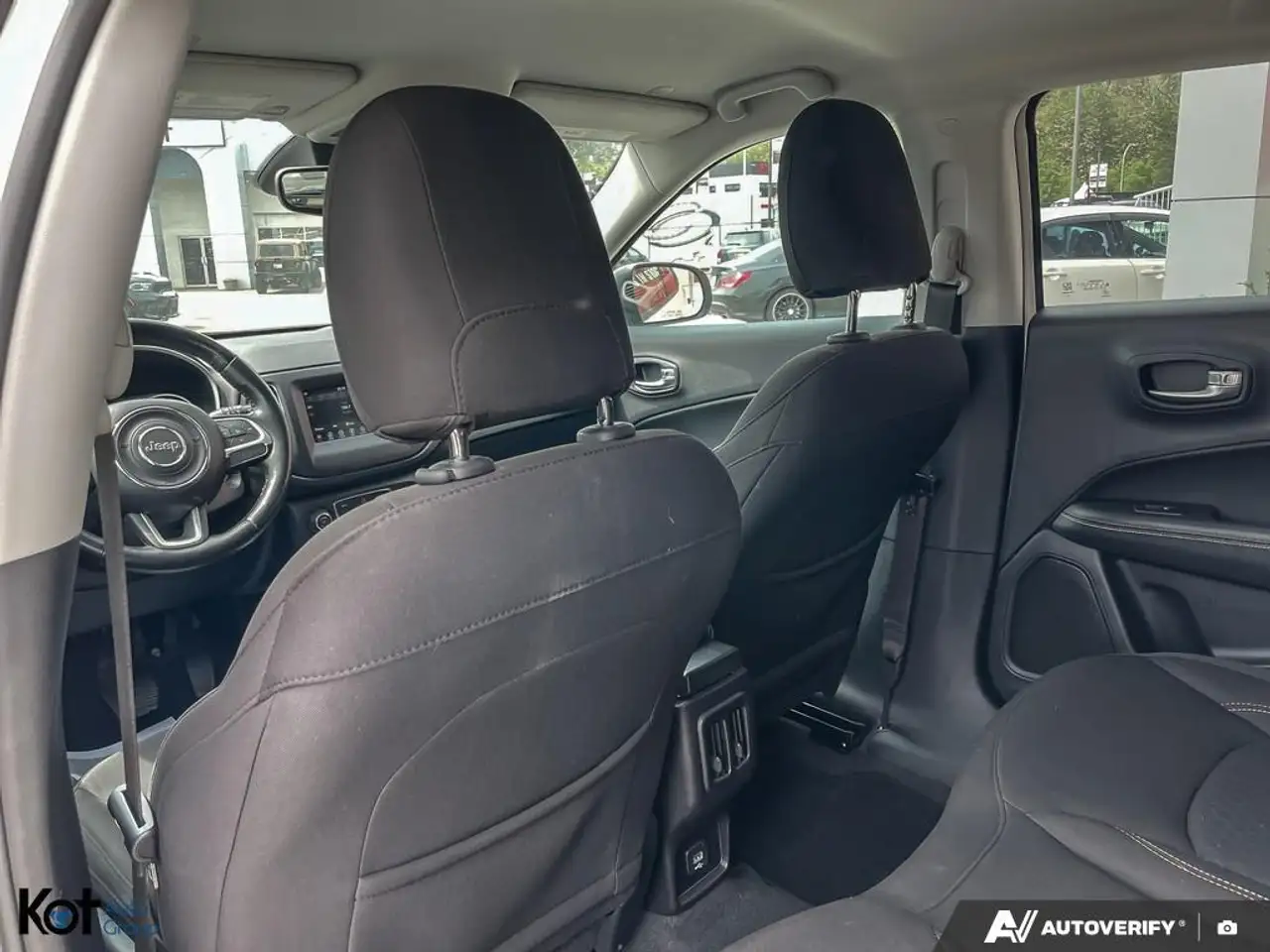 Jeep Compass снимка Jeep Compass