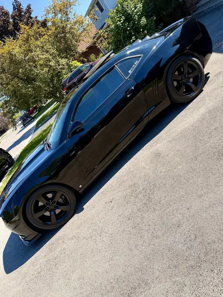 Chevrolet Camaro снимка Chevrolet Camaro