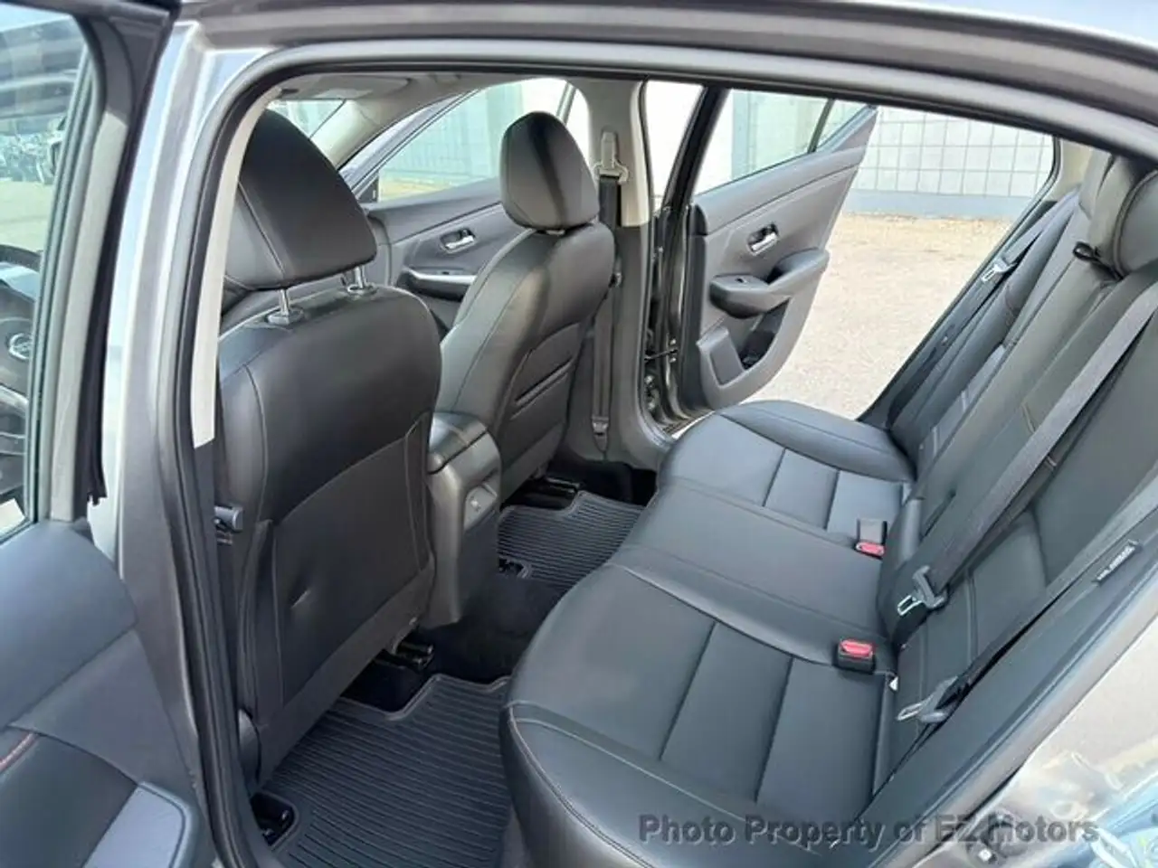 Nissan Sentra fotografie Nissan Sentra
