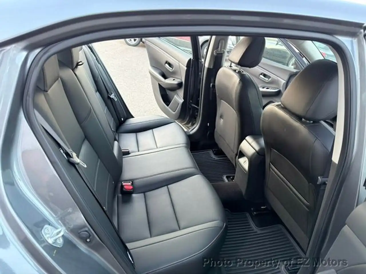 Nissan Sentra fotografie Nissan Sentra