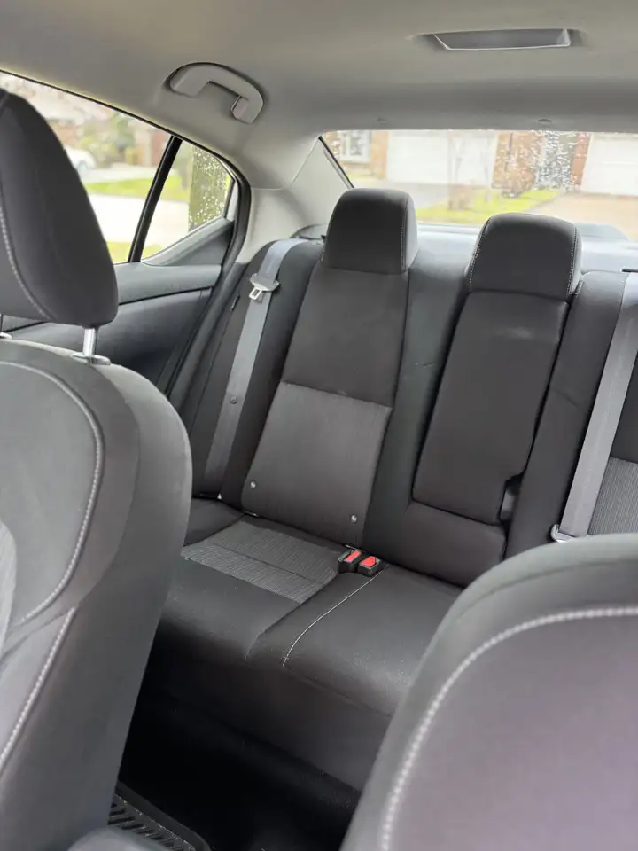 Nissan Sentra снимка Nissan Sentra
