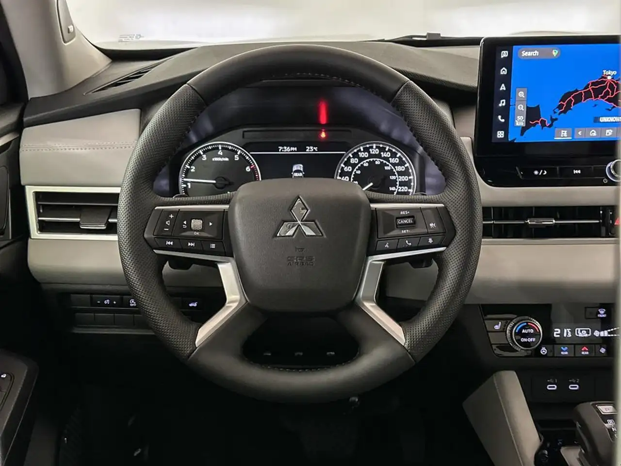 Mitsubishi Outlander снимка Mitsubishi Outlander