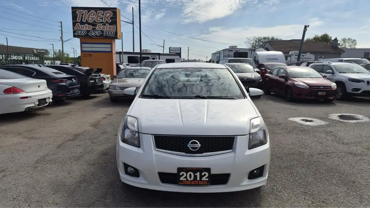 Nissan Sentra снимка Nissan Sentra