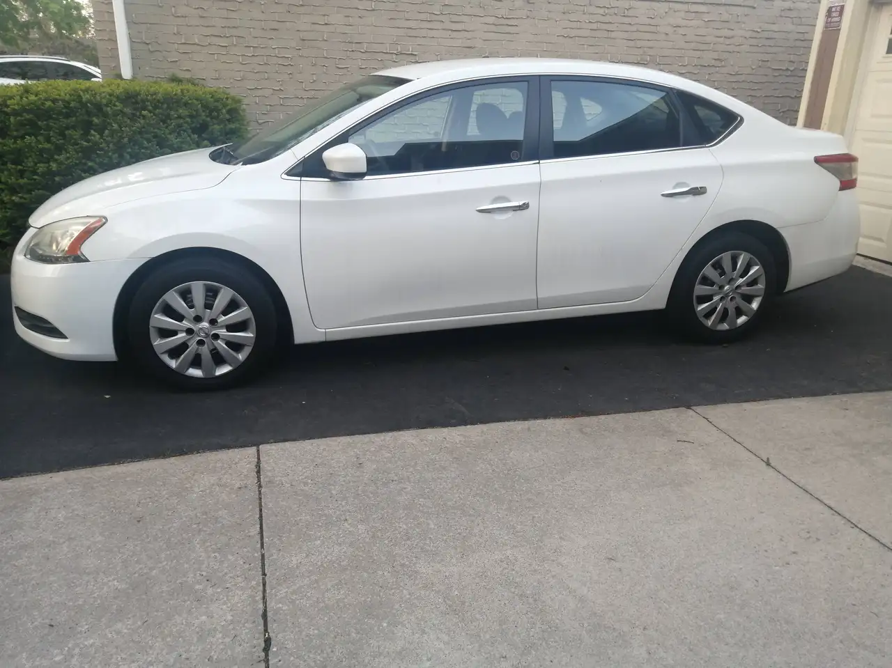 Nissan Sentra photo Nissan Sentra