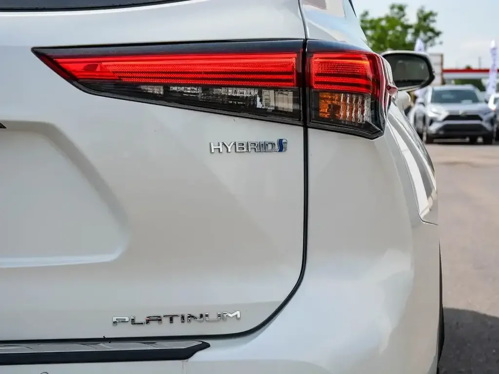 Toyota Highlander снимка Toyota Highlander