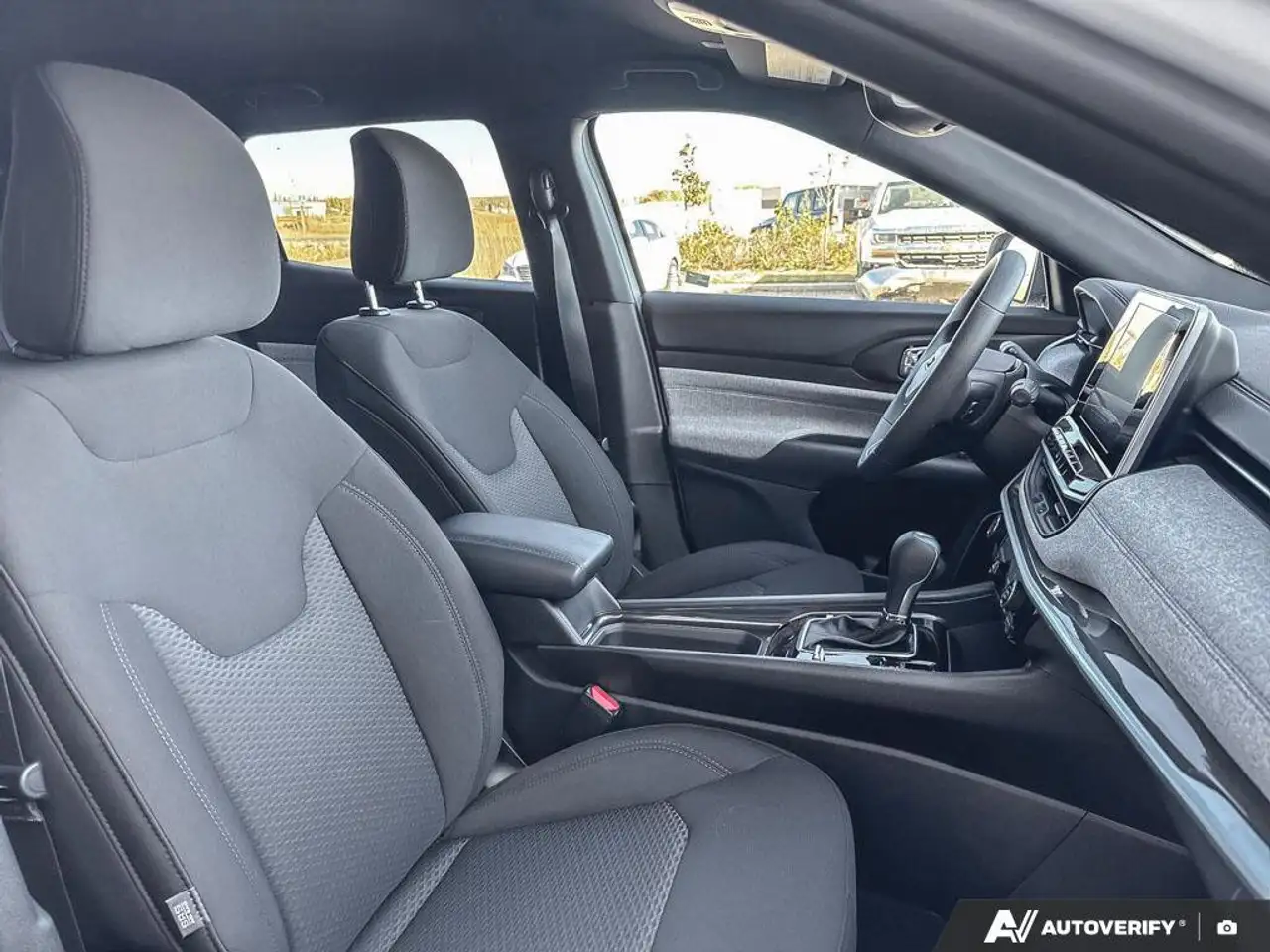 Jeep Compass снимка Jeep Compass