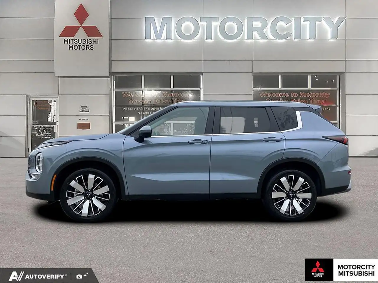 Mitsubishi Outlander снимка Mitsubishi Outlander