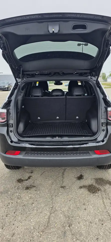 Jeep Compass снимка Jeep Compass