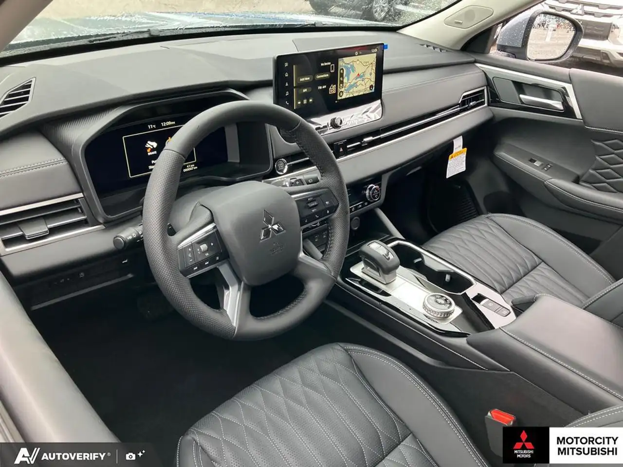 Mitsubishi Outlander снимка Mitsubishi Outlander