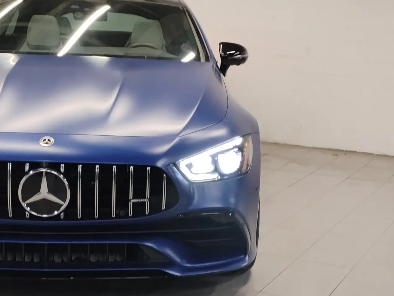 Mercedes-Benz AMG GT снимка Mercedes-Benz AMG GT