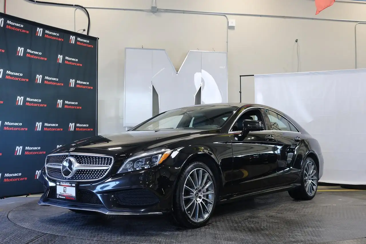 Mercedes-Benz CLS снимка Mercedes-Benz CLS