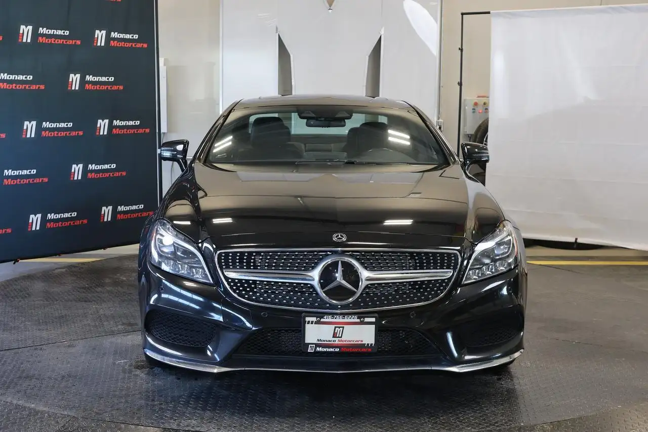 Mercedes-Benz CLS снимка Mercedes-Benz CLS