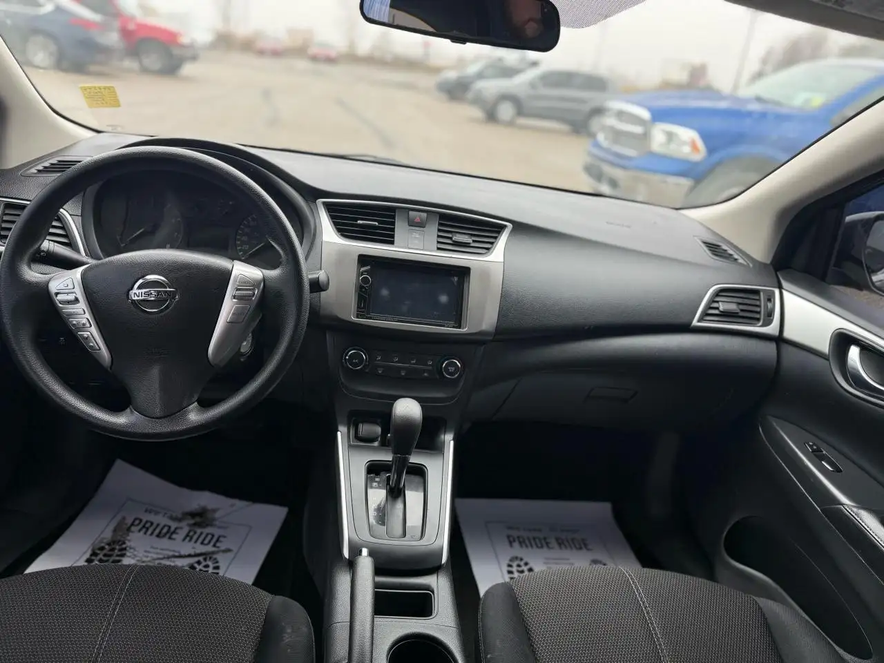 Nissan Sentra снимка Nissan Sentra