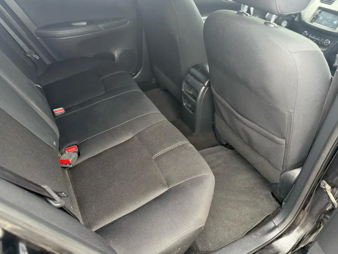 Nissan Sentra снимка Nissan Sentra