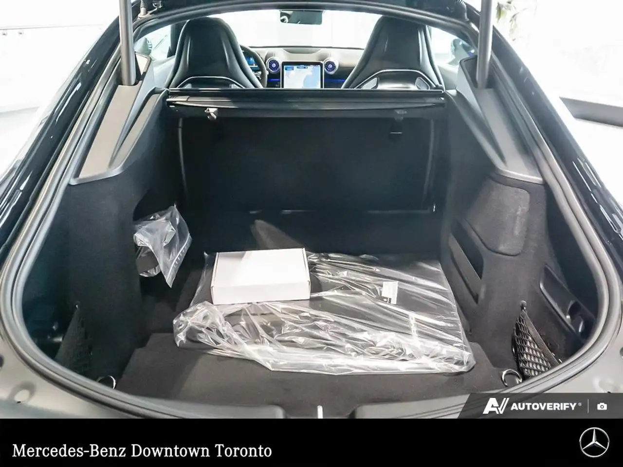 Mercedes-Benz AMG GT снимка Mercedes-Benz AMG GT