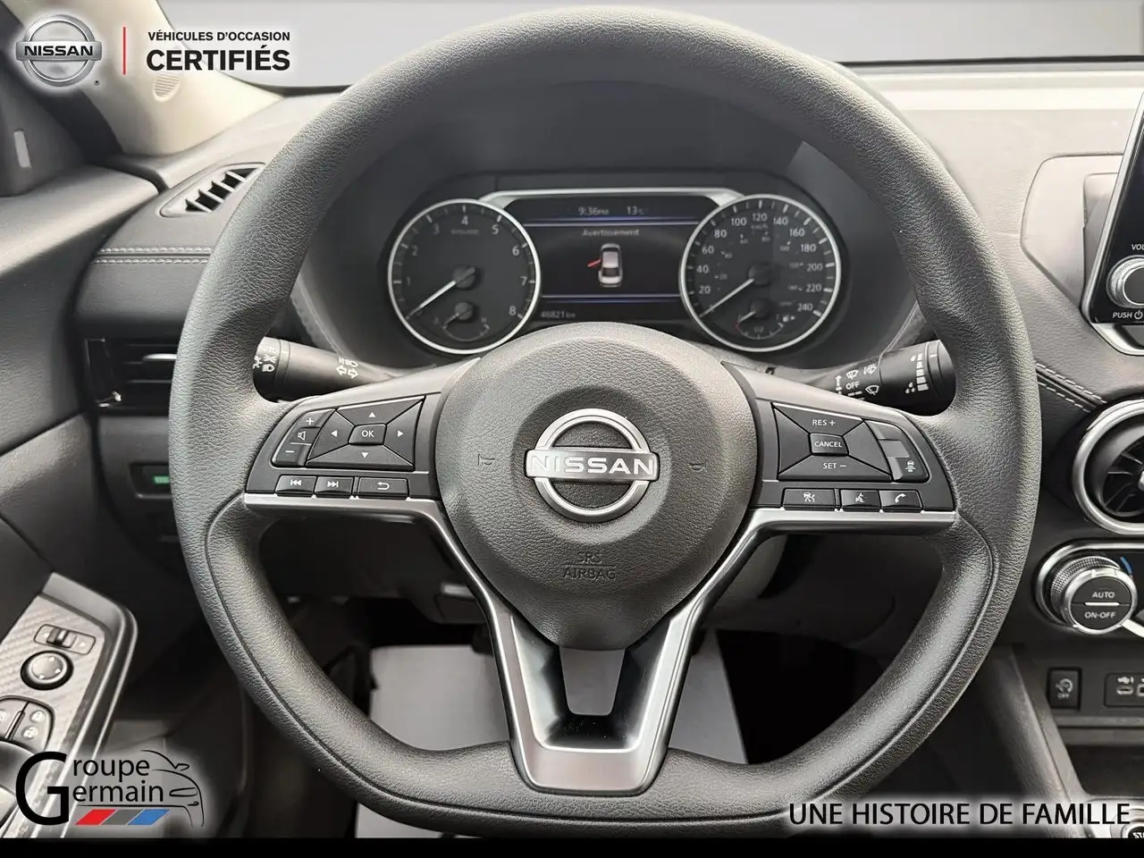 Nissan Sentra fotografie Nissan Sentra