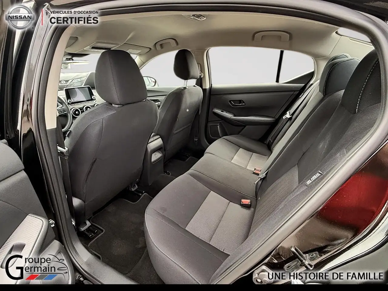 Nissan Sentra fotografie Nissan Sentra