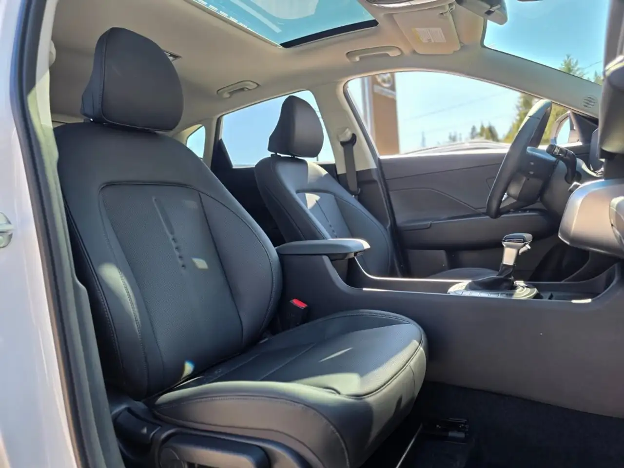 Hyundai KONA photo Hyundai KONA
