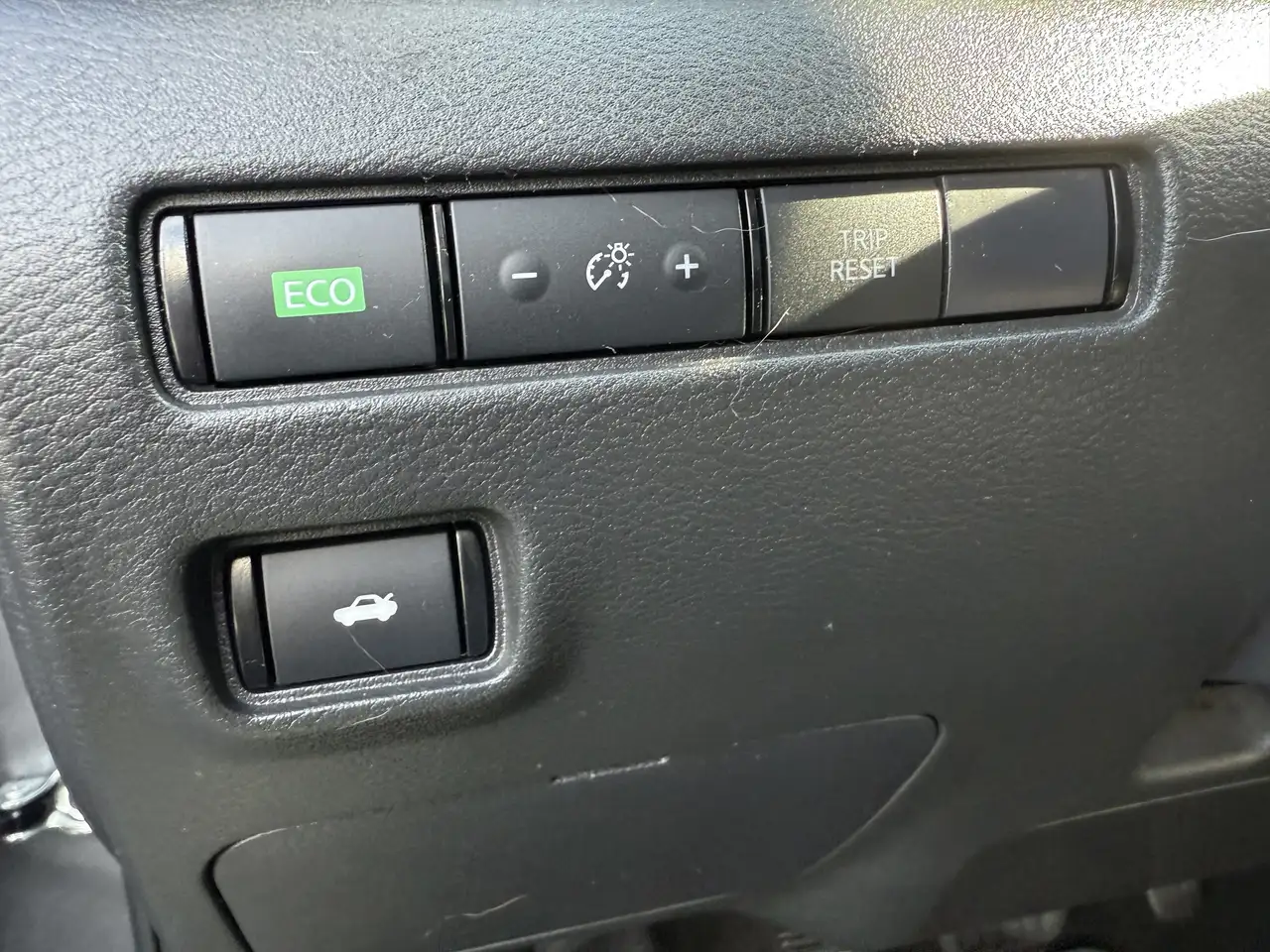 Nissan Sentra снимка Nissan Sentra