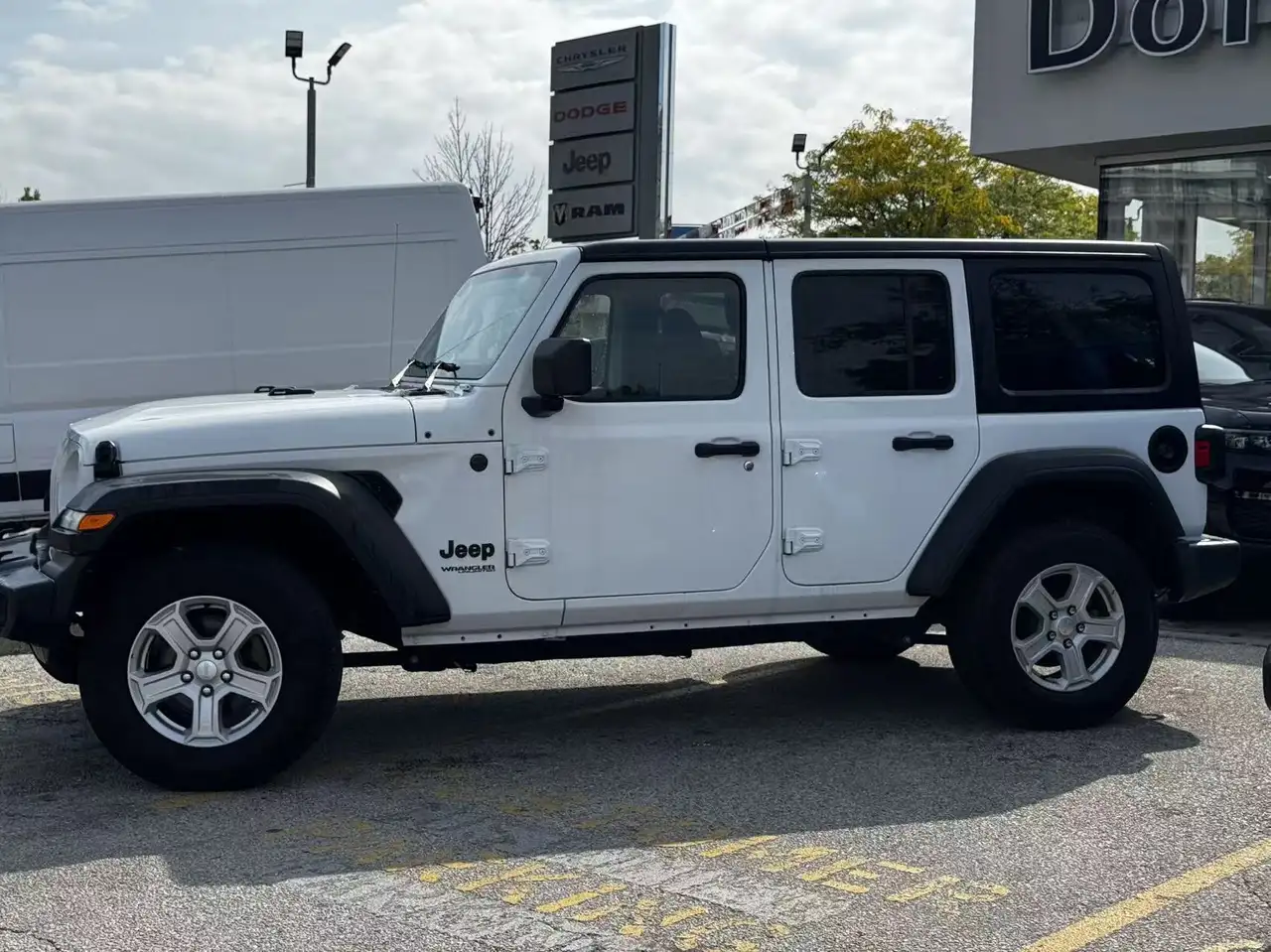 Jeep Wrangler снимка Jeep Wrangler