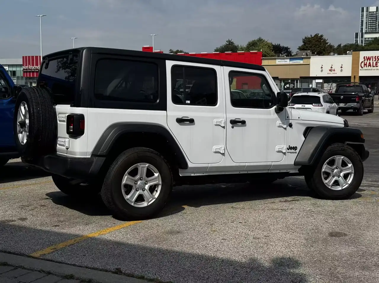 Jeep Wrangler снимка Jeep Wrangler