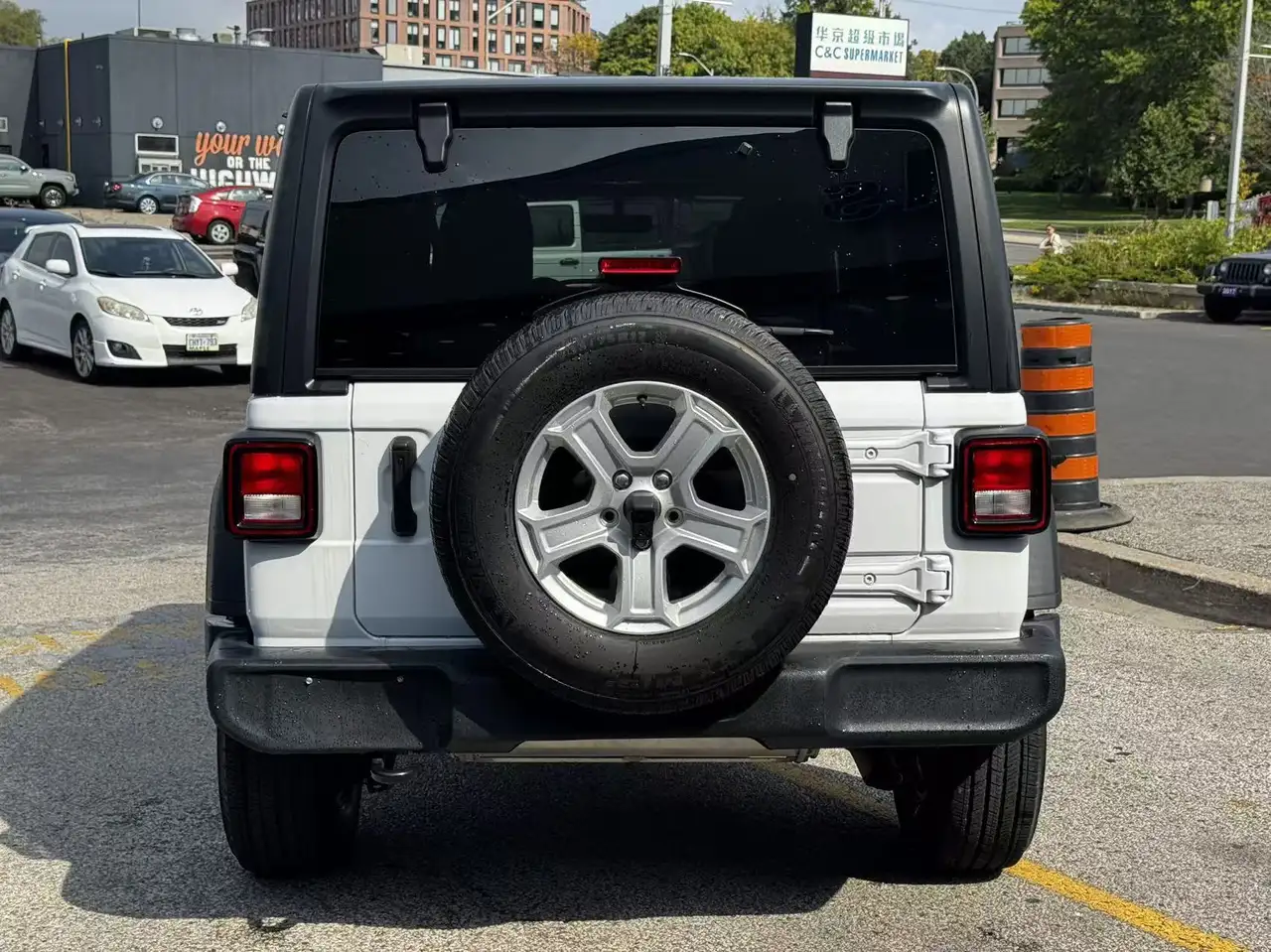 Jeep Wrangler снимка Jeep Wrangler