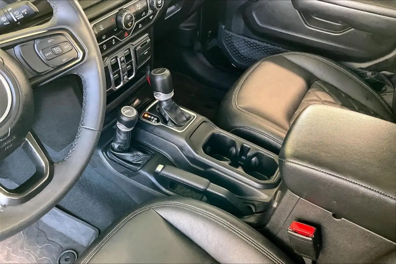 Jeep Gladiator снимка Jeep Gladiator