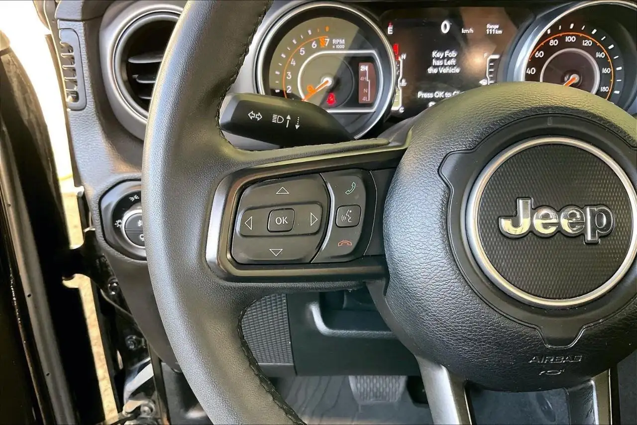 Jeep Gladiator снимка Jeep Gladiator