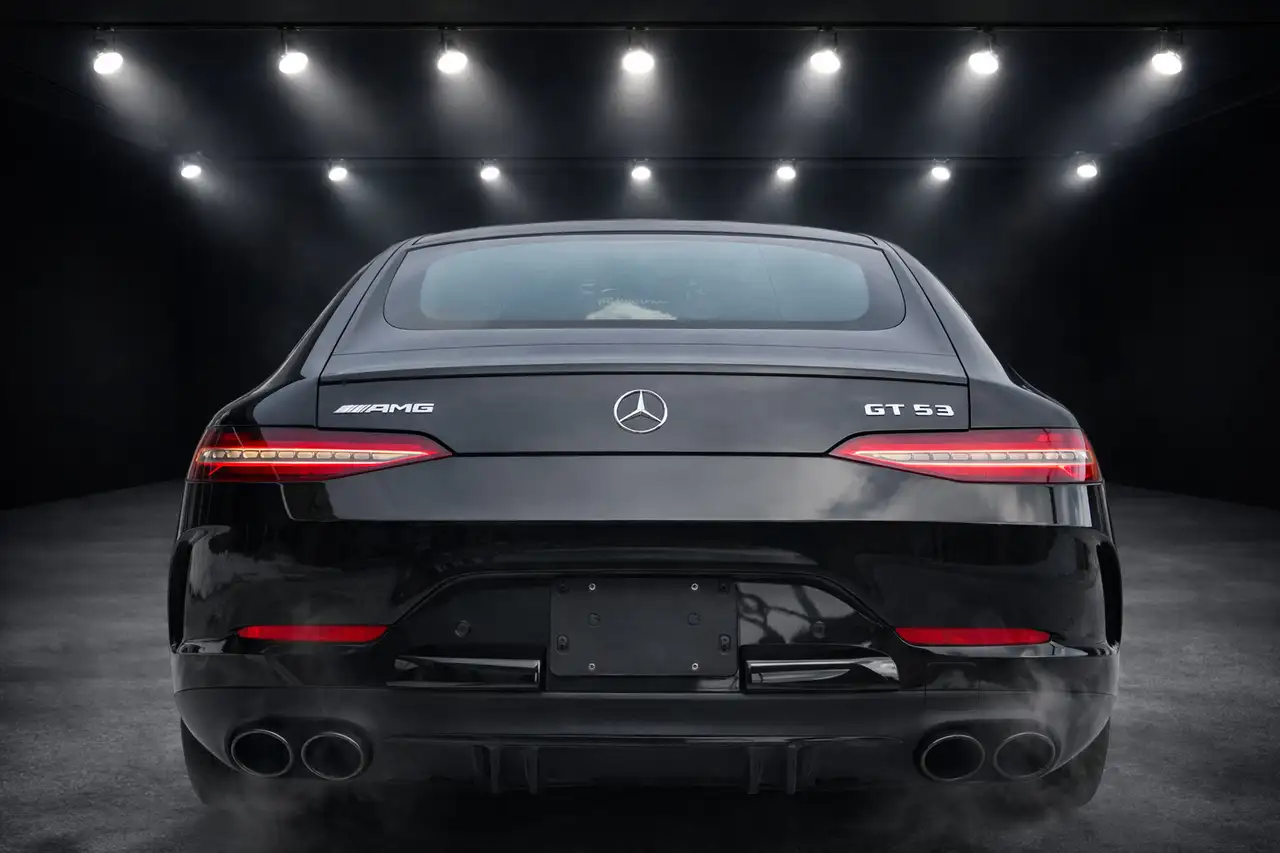 Mercedes-Benz AMG GT снимка Mercedes-Benz AMG GT