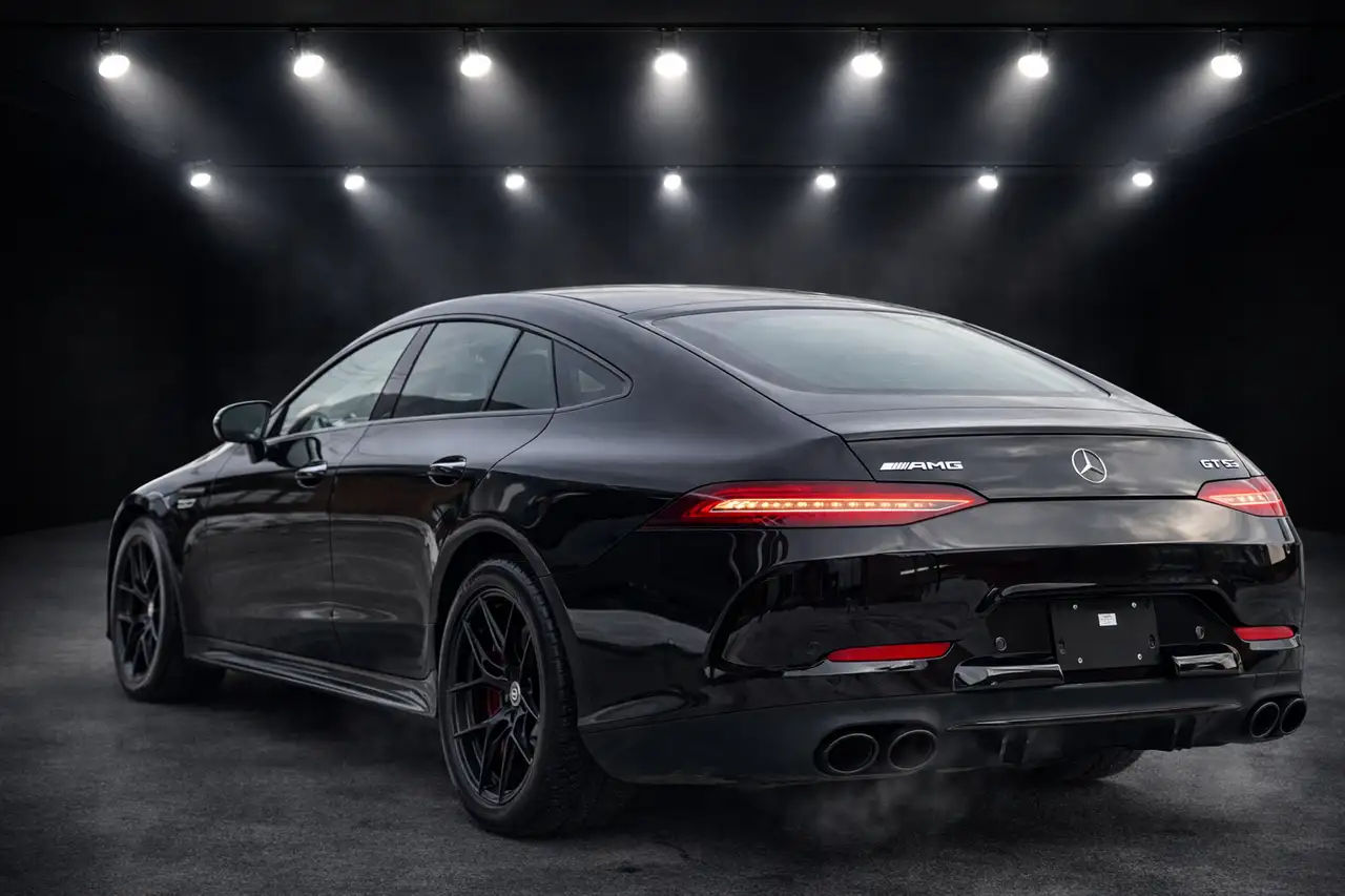 Mercedes-Benz AMG GT снимка Mercedes-Benz AMG GT