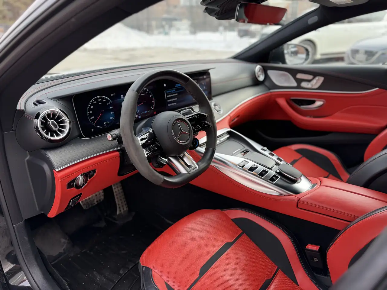 Mercedes-Benz AMG GT снимка Mercedes-Benz AMG GT