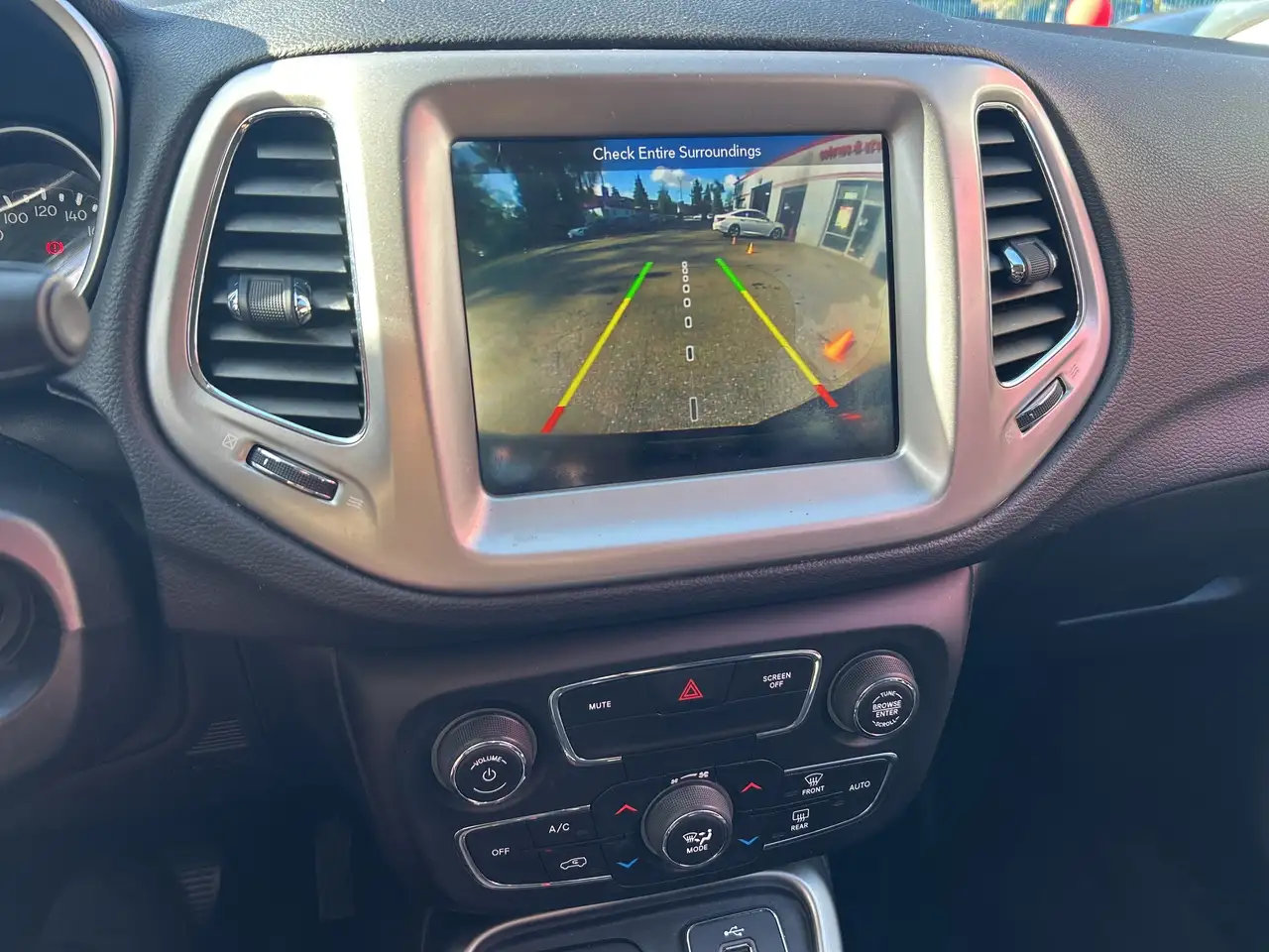 Jeep Compass photo Jeep Compass