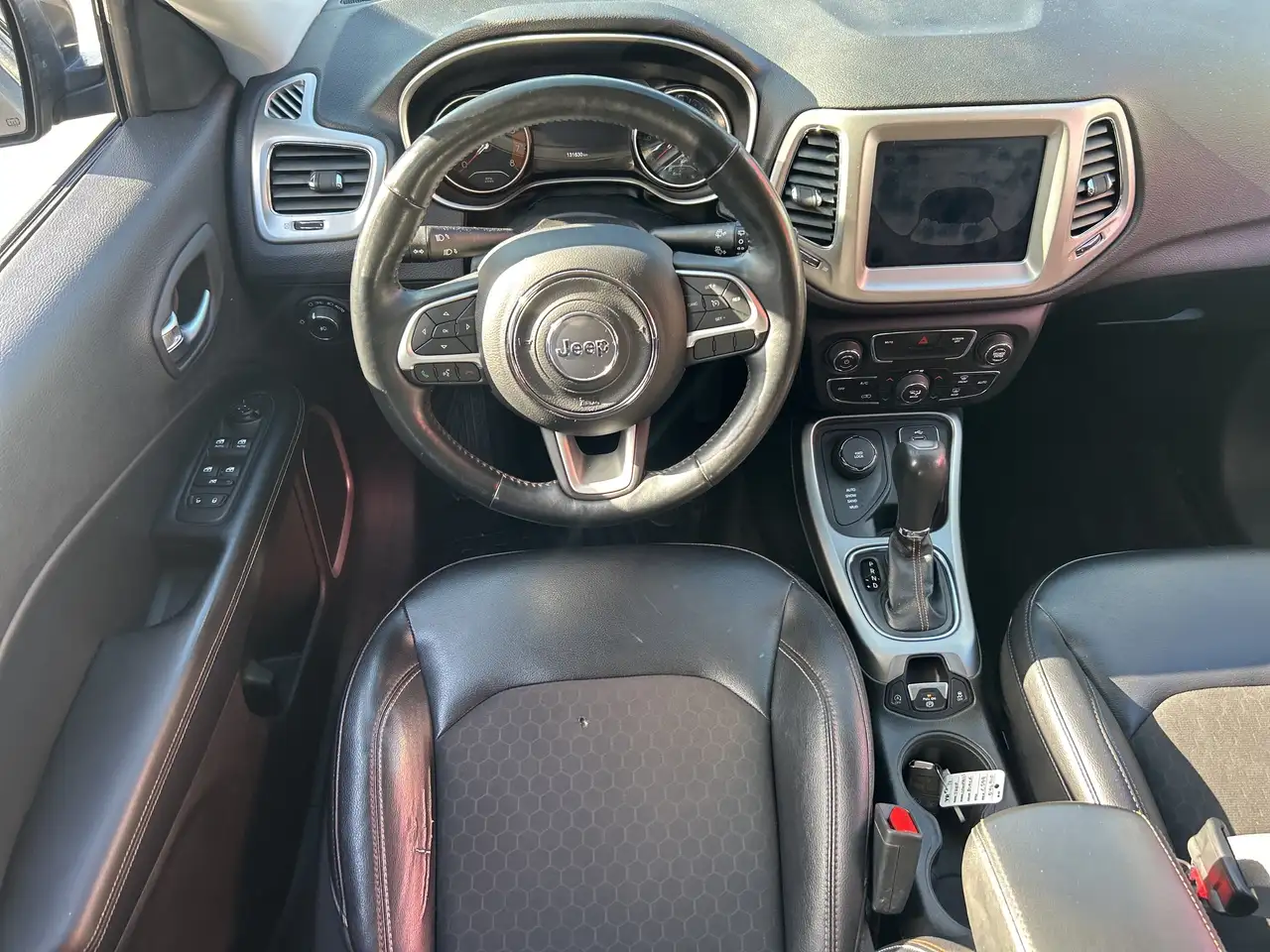 Jeep Compass photo Jeep Compass
