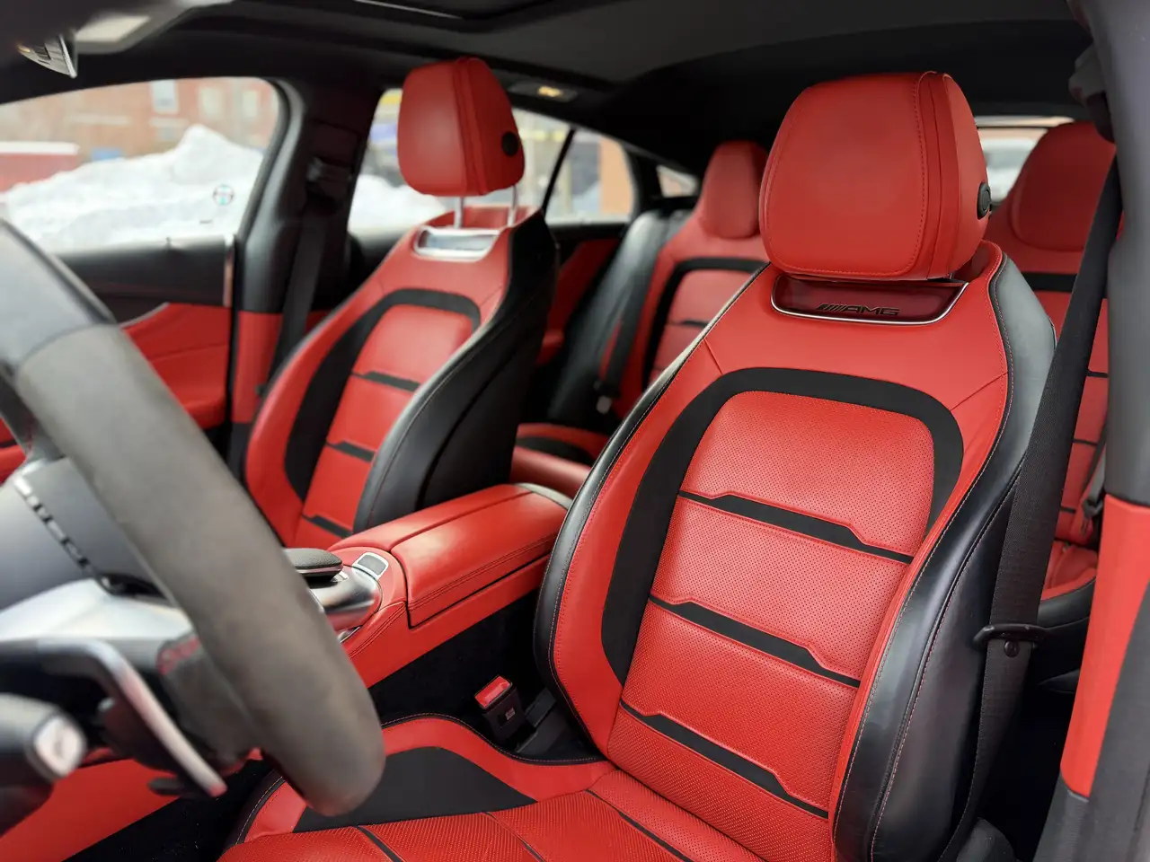 Mercedes-Benz AMG GT снимка Mercedes-Benz AMG GT
