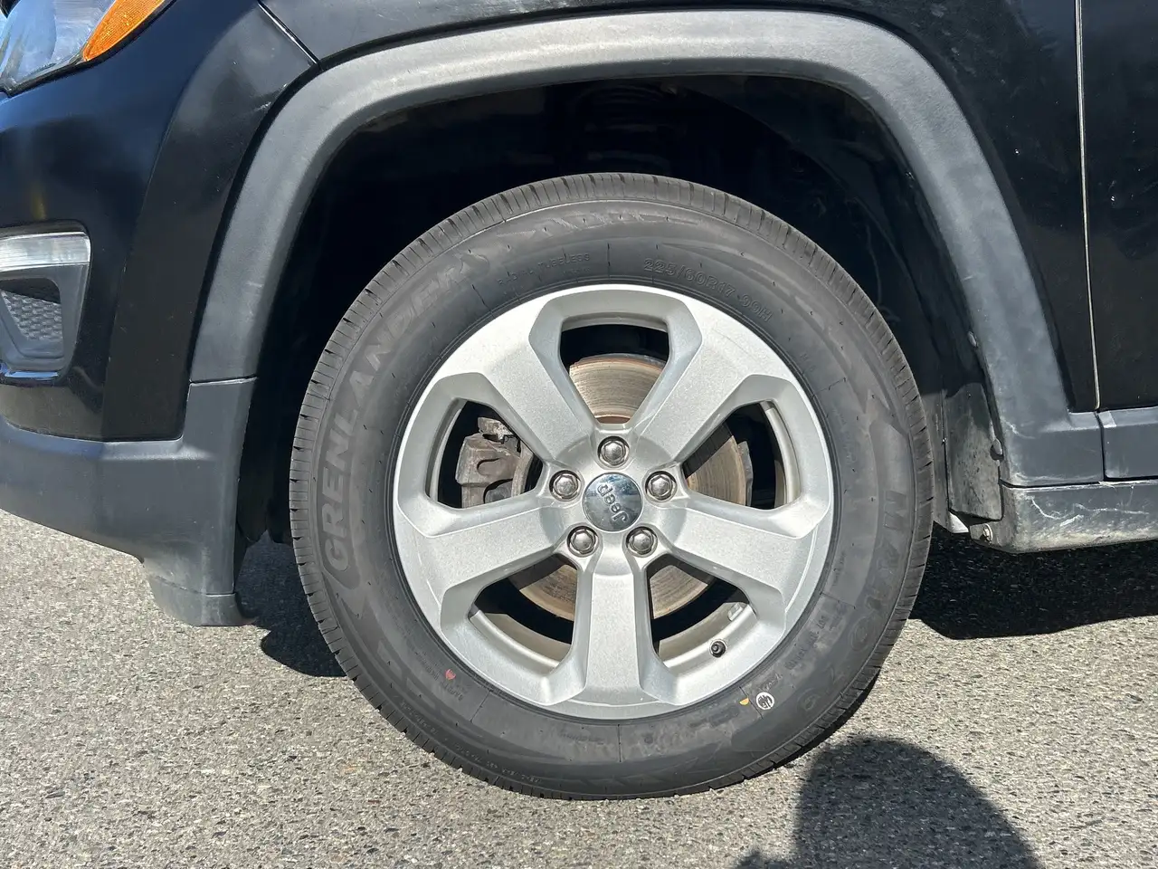 Jeep Compass photo Jeep Compass
