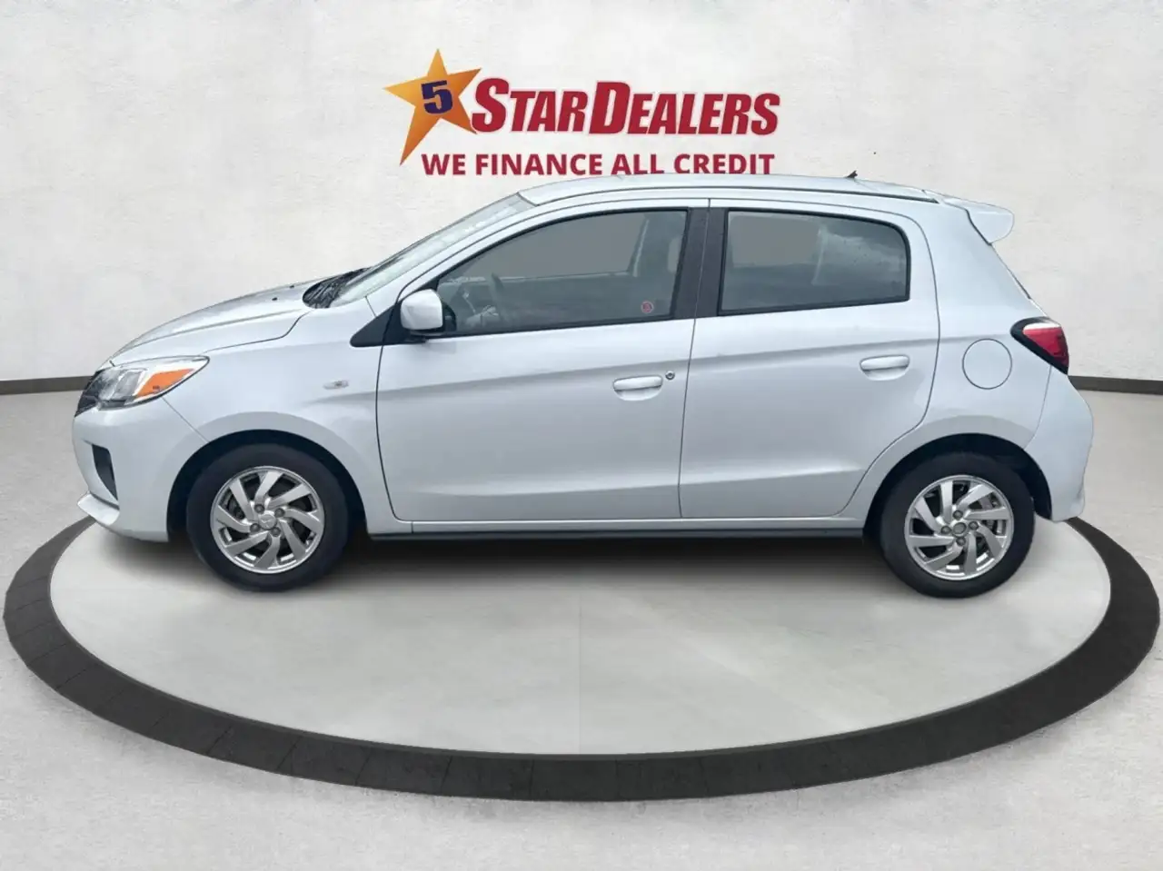 Mitsubishi Mirage снимка Mitsubishi Mirage
