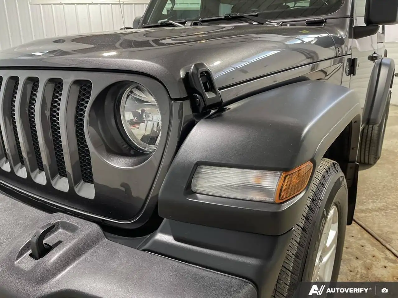Jeep Wrangler снимка Jeep Wrangler